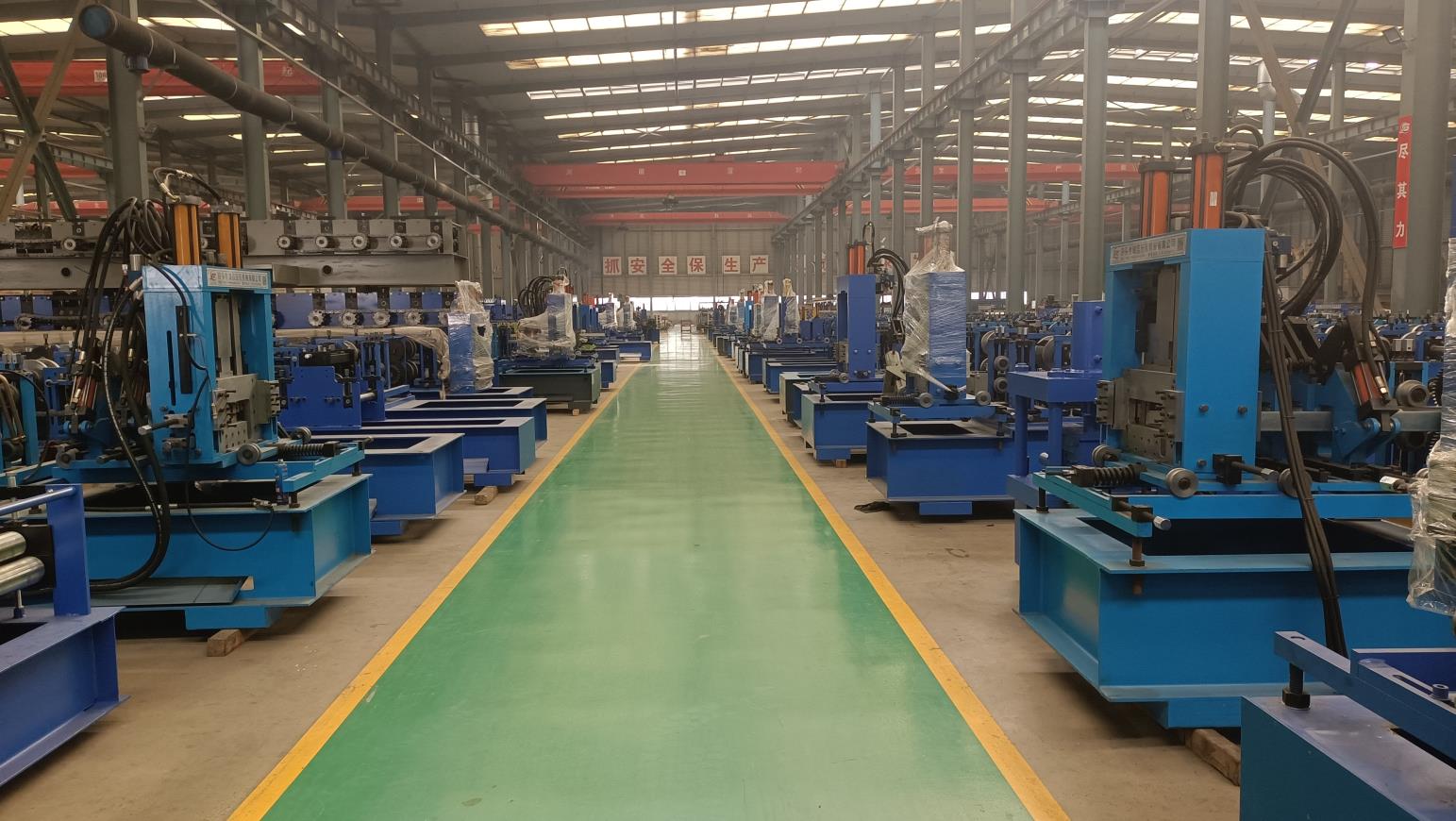 Good quality factory directly trapezoidal Steel roof panel Sheet roll forming machine