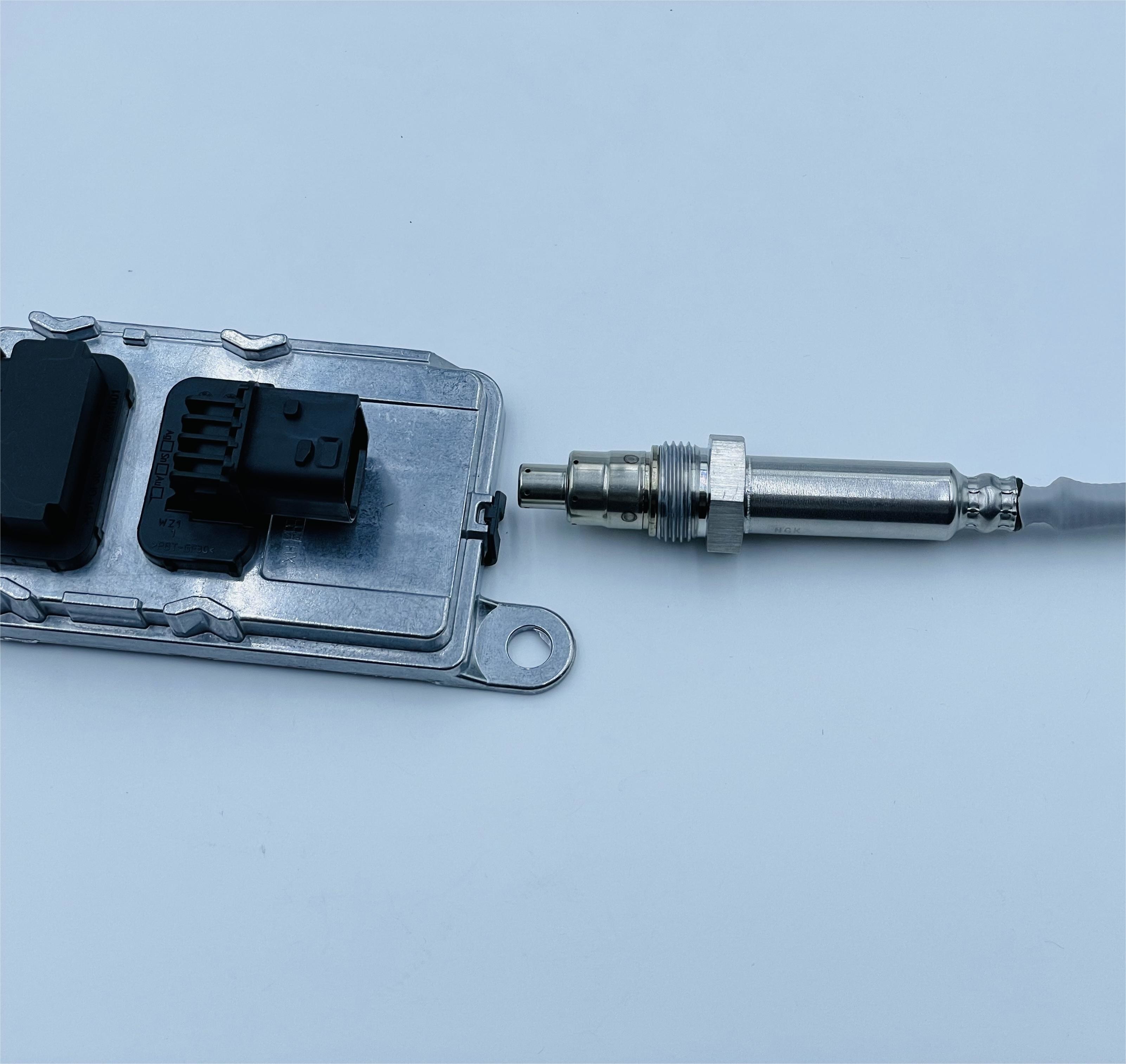EURO6 Nitrogen Oxide NOX Sensor For DAF XF 5WK97344B 2006243