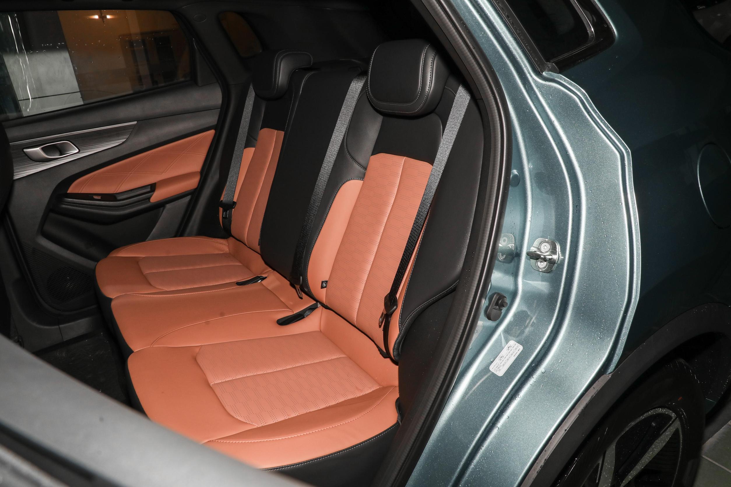 2023 2024 Changan NEVO Q05 Long Range 125KM 5 Doors 5 Seats SUV Hybrid Cars With Maximum Speed of 180km/h