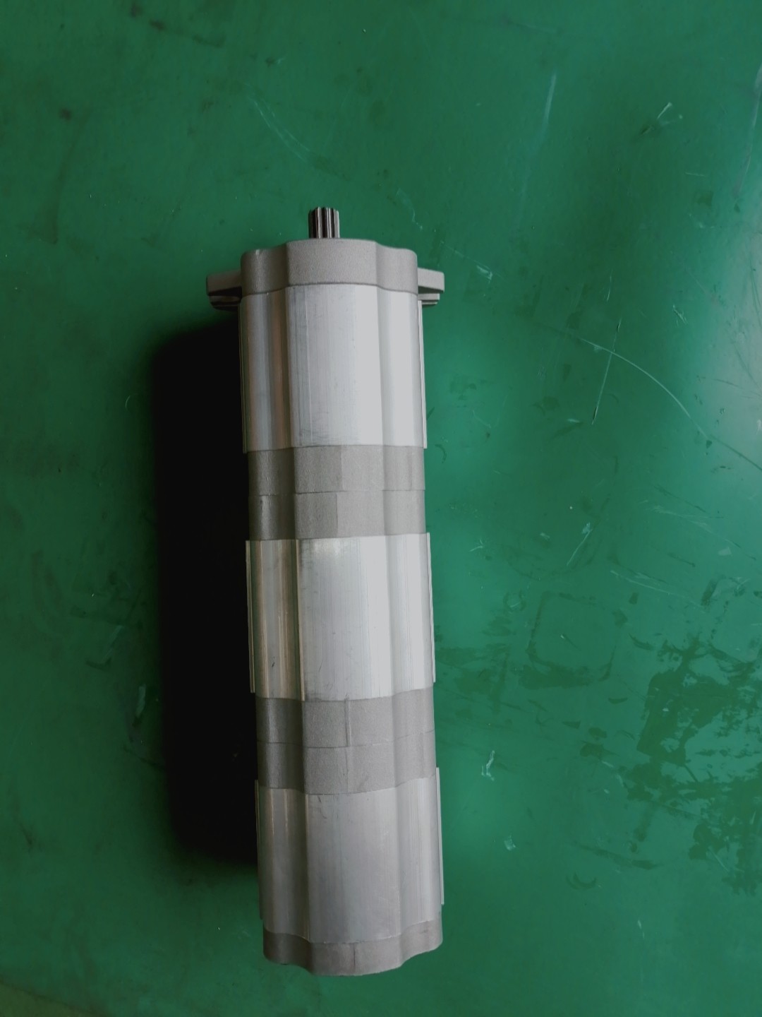 CBTSL-F416F416F410-ALΦ CBTseries aluminum gear pump for DUMP TRUCKS /FORKLIT /CRANES with high quality