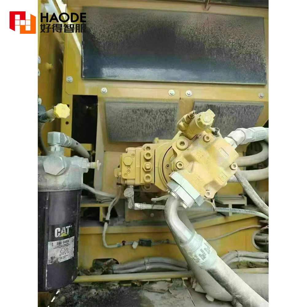 VONESEALS 195 Hydraulic Hammer Used on Cat 345 Excavator with 1.8-3.5 Bucket Capacity