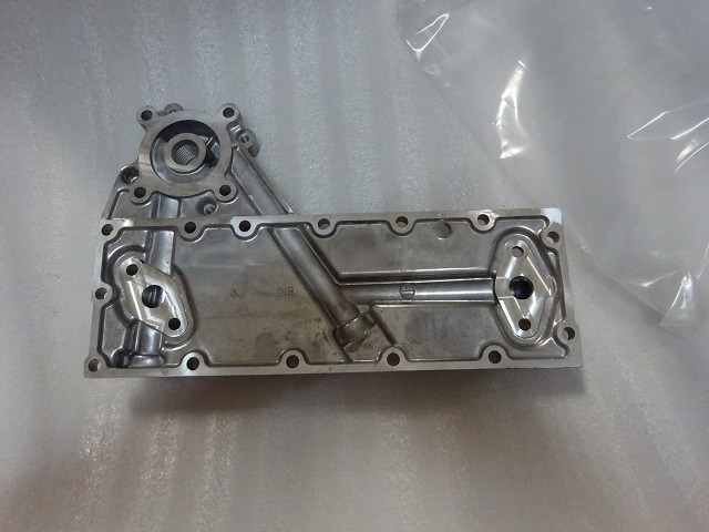 Komatsu 6d95 Engine Oil Cooler Parts For Excavator Long Service Lifetime