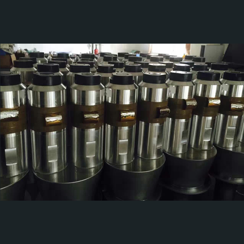 PP Nonwoven Ultrasound Plastic Welder & Ultrasonic Welding transducer for Cup Mask