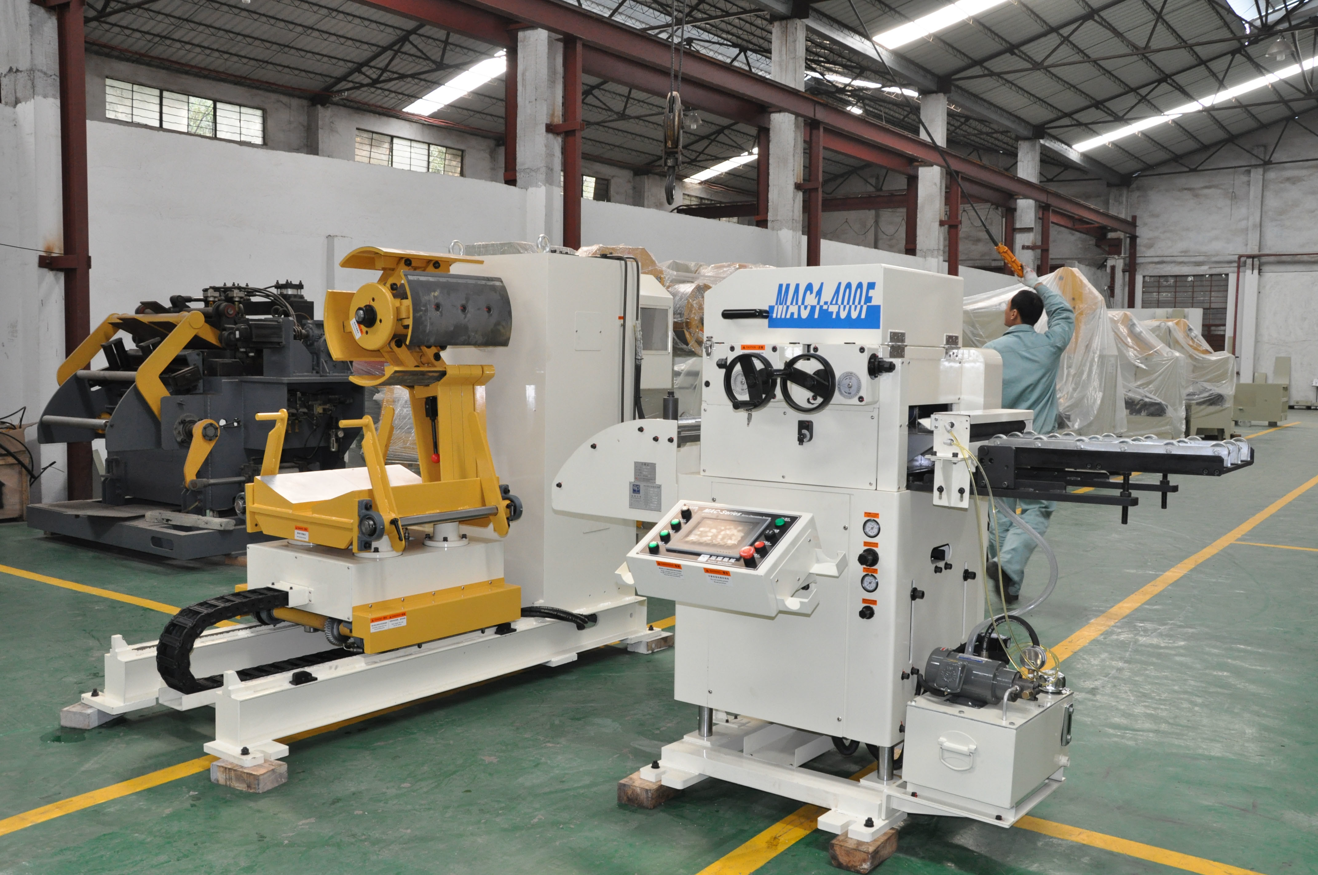 16M/Min Punch Press Decoiler Straightener Feeder