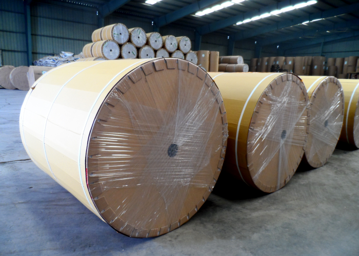 Self Adhesive Sticker Converting Cast Coated Glossy Paper Wood Pulp Material