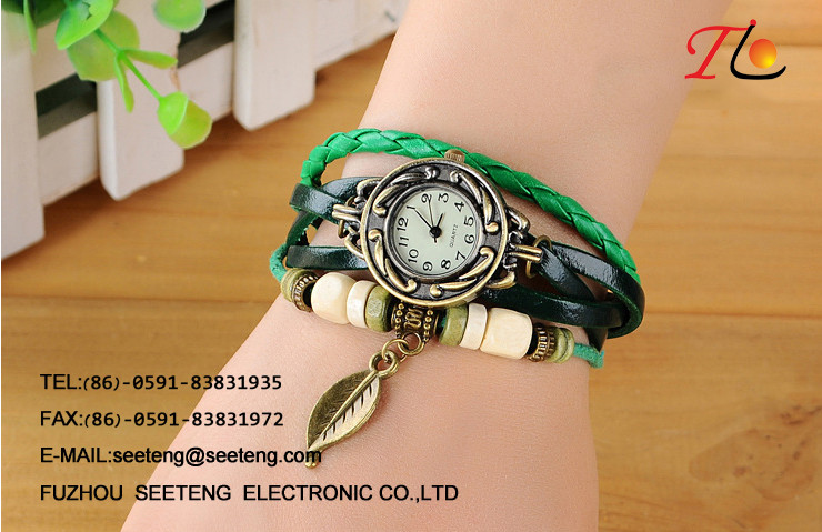 Ladies watch with golden metal band bracelet buckle and double circle case black color dial
