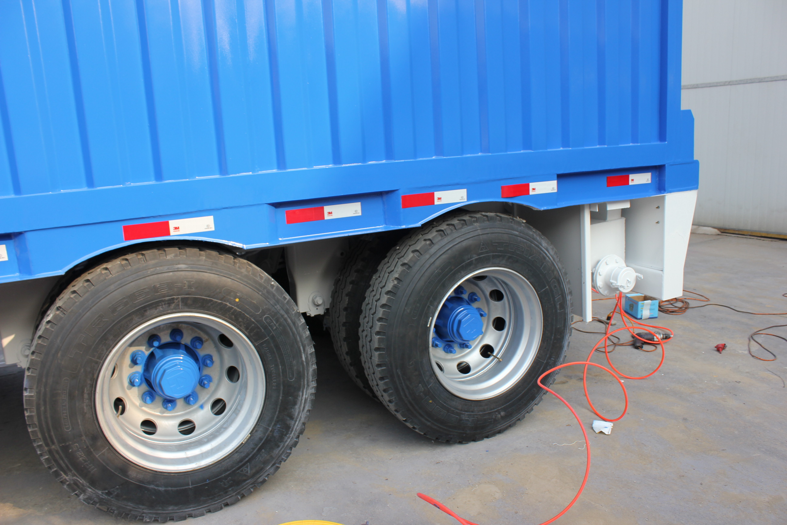 Double Deck 3-axle Steel Animal Transport Storehouse Bars Semi Trailer Superior Design