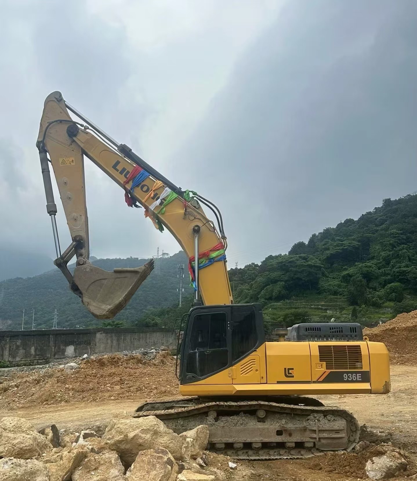 Big Used Excavator LIUGONG 936E 36 Ton second hand Crawler Digger