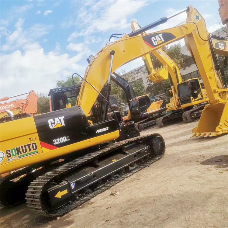 Second Hand Cat 320d Excavator with Original Hydraulic Valve Crawler Chain Moving Type