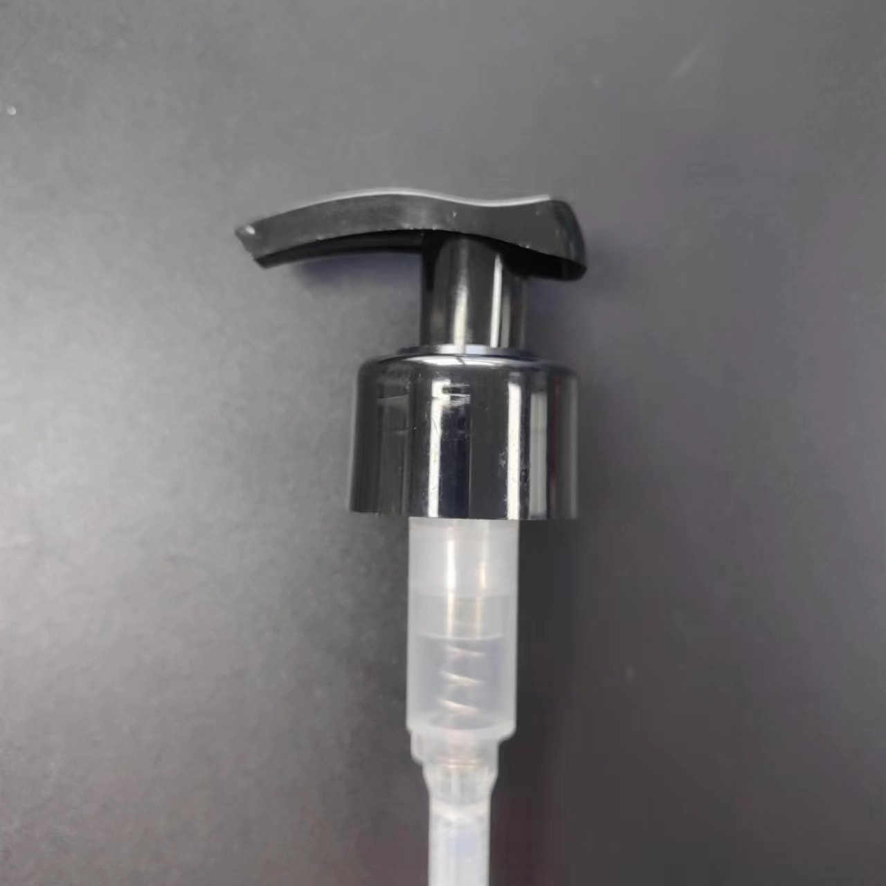 Ribbed Lotion Dispenser Pump Neck 24/28 Optional 1.20 - 1.50ml/T