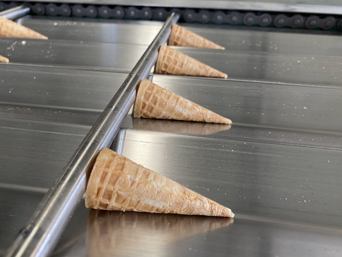 10kg/h Length 60mm Automatic Ice Cream Cone Machine Mini Eco Friendly