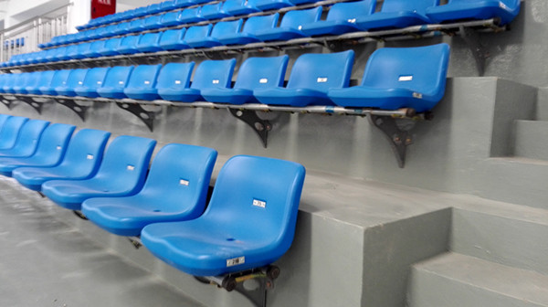 Outdoor Heavy Duty Plastic 2kg Stadium Bucket Seats Wall Mounted