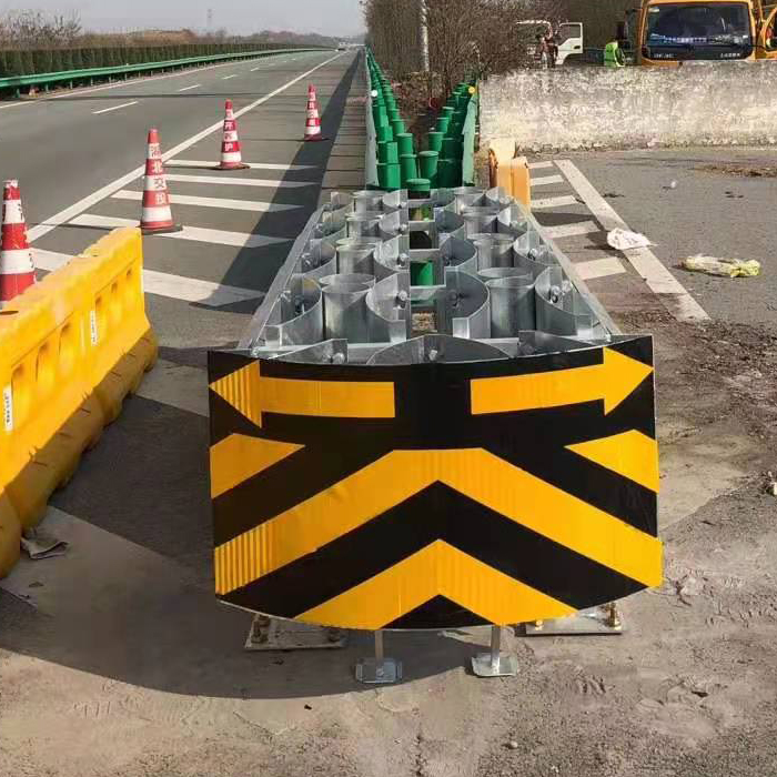 Galvanized and Powder Coated Crash Cushion Barrier for Road Traffic Safety