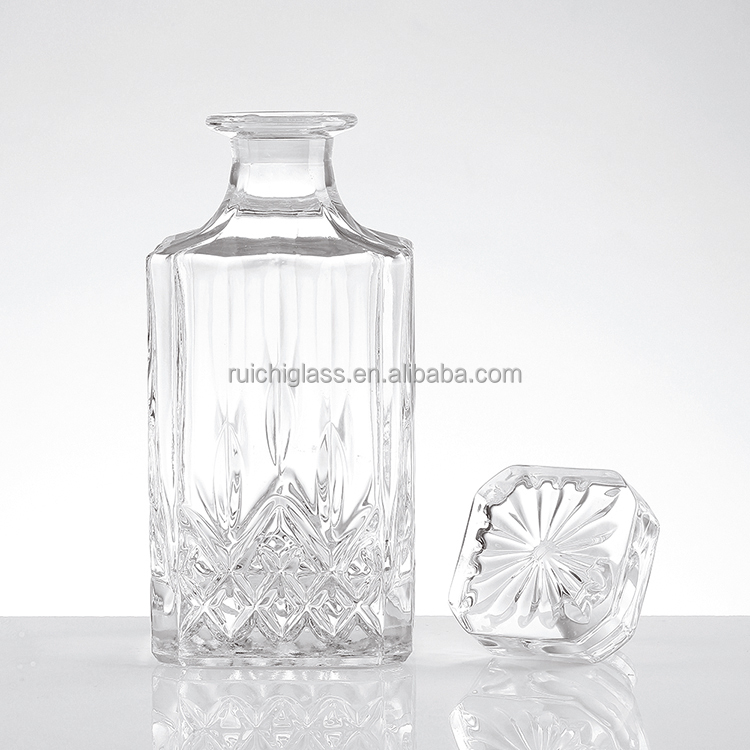 750ml Beautiful Shape High Grade Brandy Glass Bottle with Color Painting and Decal