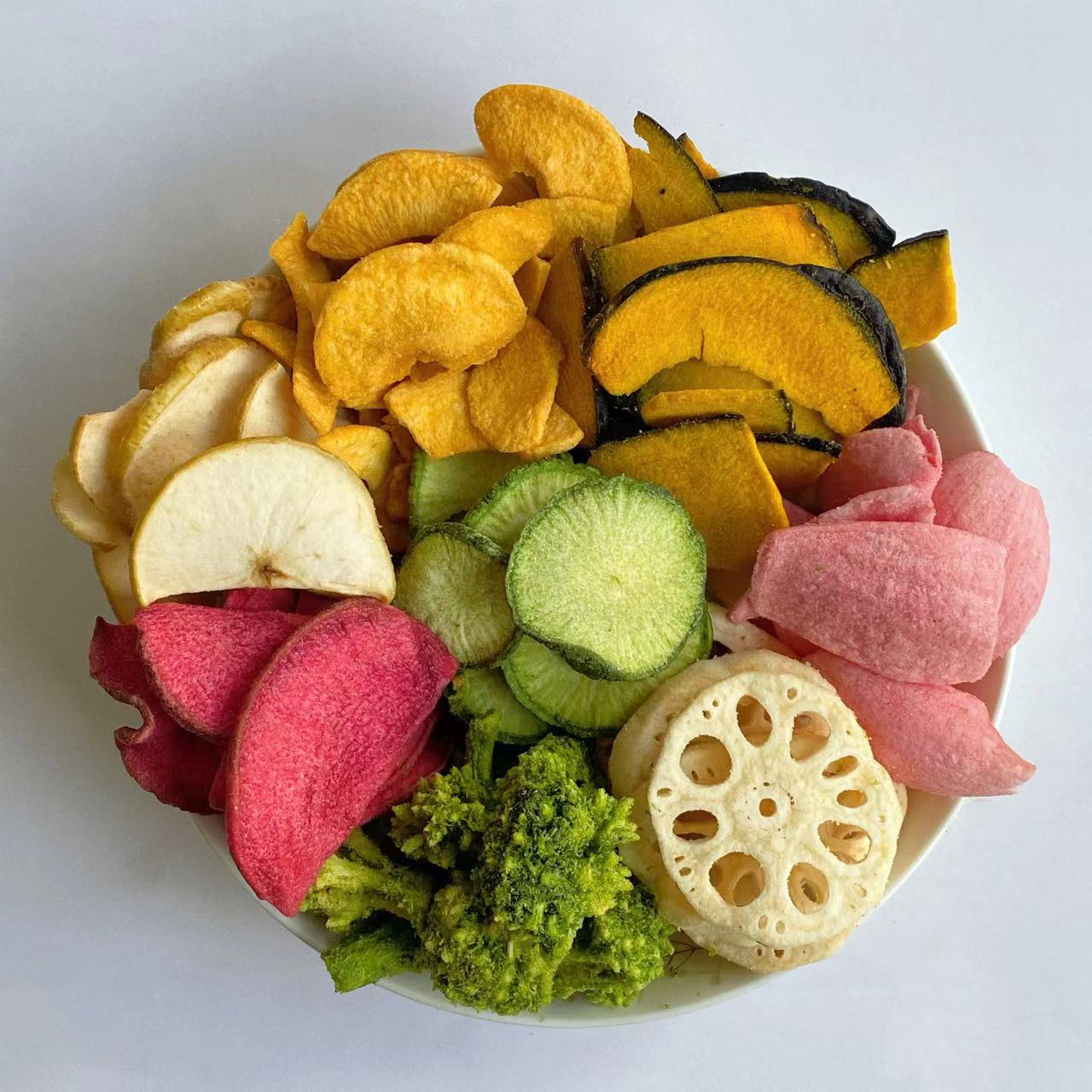 Vacuum Fried Red Turnip Healthy Dried Vegetable Chip Natural Snack Dried Red Radish Chips