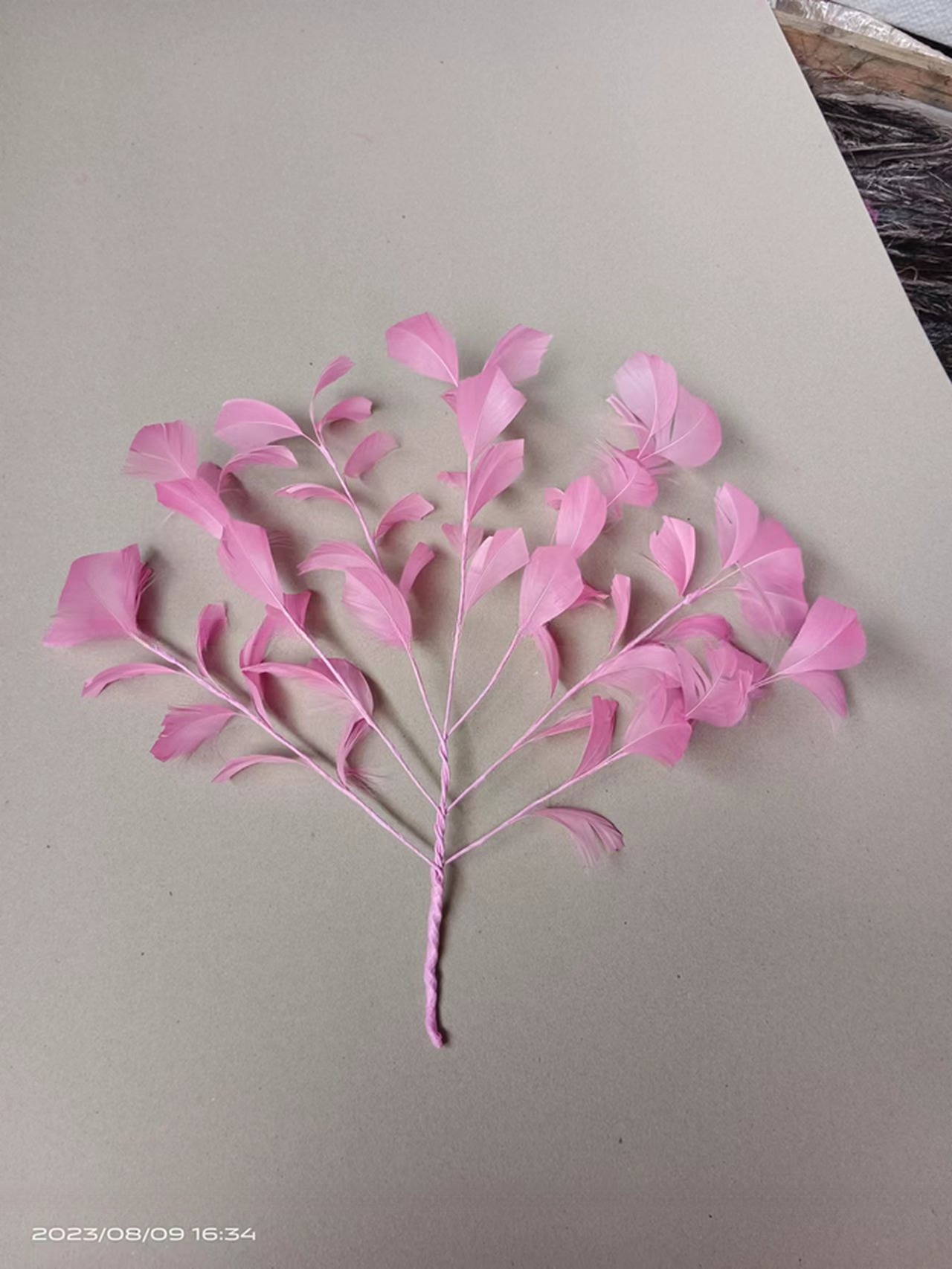 Shipping FEDEX Stripped Goose Feather Flower Mount with Wire Accessory