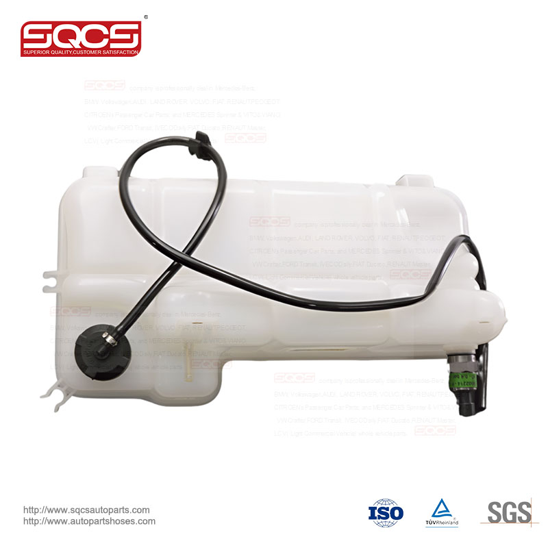 Standard Size 504136607 for IVECO Daily IV 2006 Diesel Engine Coolant Expansion Tank