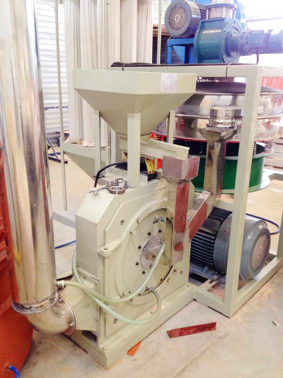 Small Size Plastic Bottle Shredder Machine , Plastic Processing PVC Crushing Machine