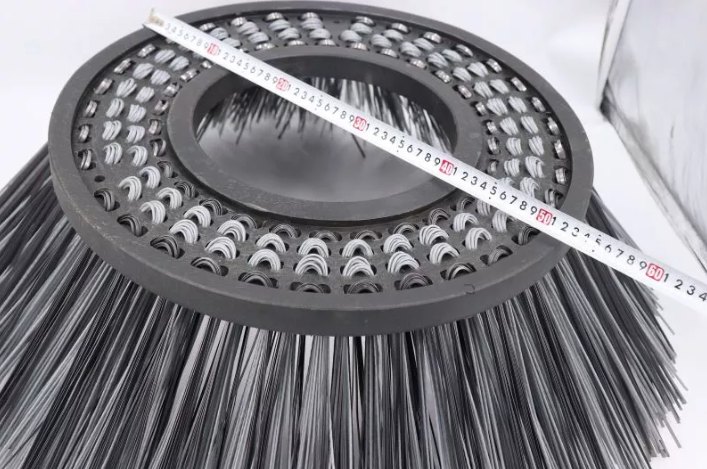 400*680mm Side Industrial Sweeping Brush , Power Sanitation Circular Street Cleaning Brushes