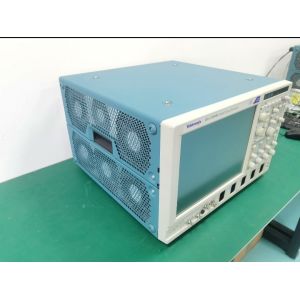 Tektronix DSA72504D Oscilloscope 25 GHz Digital Serial Analyzer 4 Analog