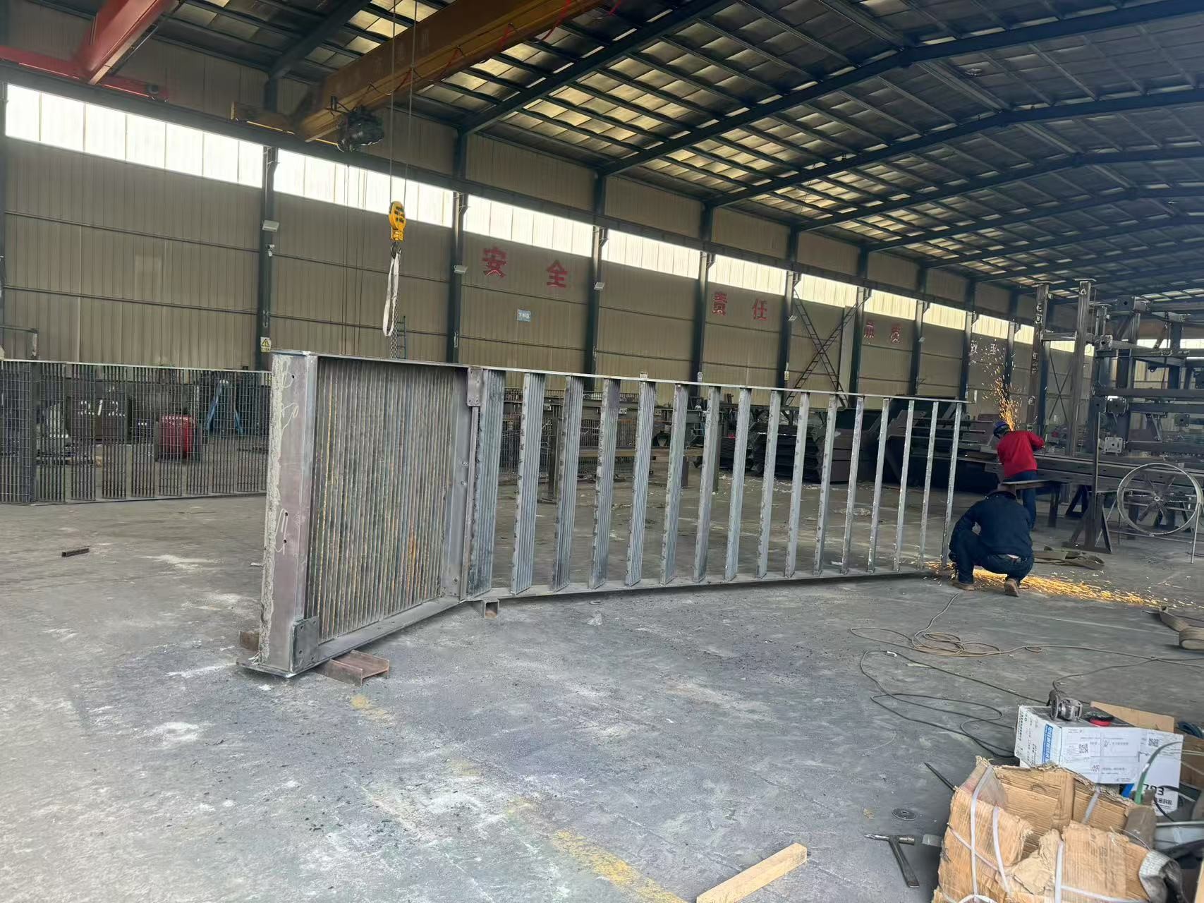 Flexible Non Slip Durable Corrosion Resistant Steel Outdoor Ladder Factory Customized Production