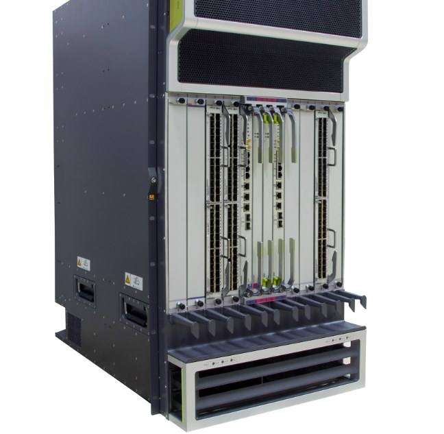 02351TWY Customized Size NE40E-X8A CR5B0BKP0875 Integrated Chassis HVDC Components 2T Including 3 Fan Tray Enterprise Router