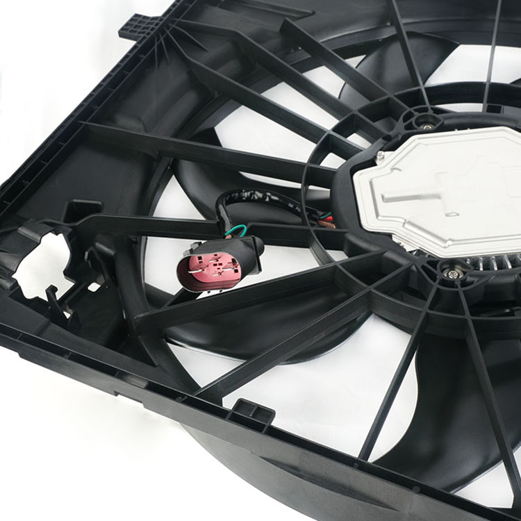 Mercedes Benz W213 X253 Car Radiator Fan A0999063902 A0999065601 A0999068000