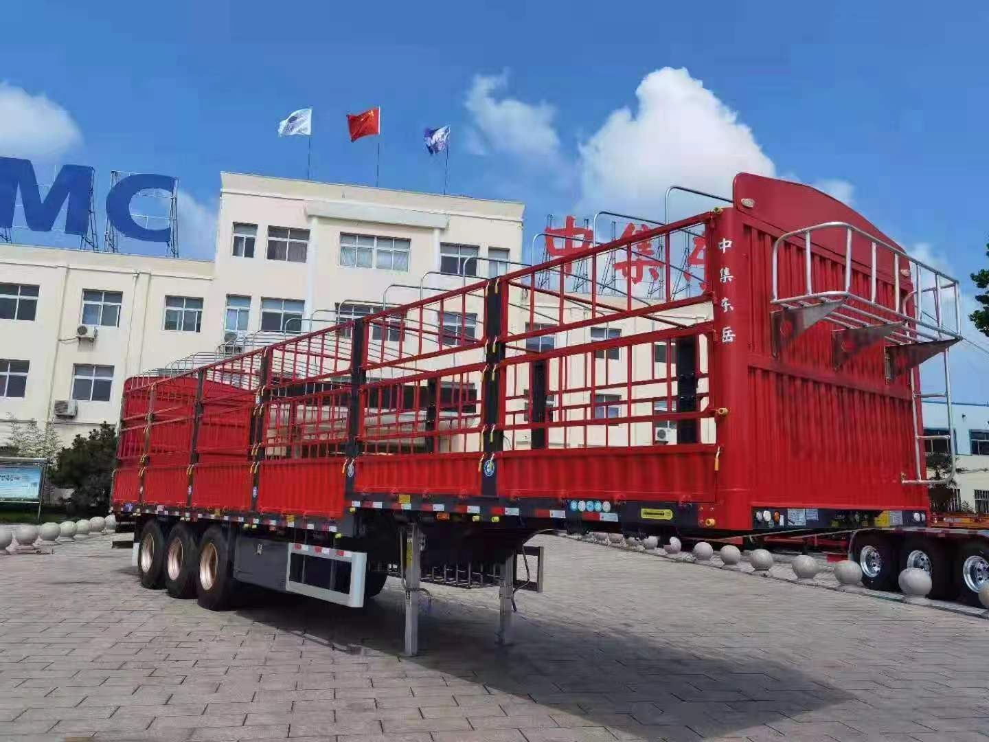 CIMC 3 axles 40 -100 ton factory sale cheaper bulk Cargo transport utility stake animal fence sidewall truck fence semi trailer