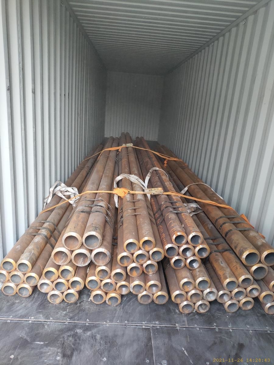 Round Seamless Black Iron Pipe , Carbon Steel Pipes And Tubes