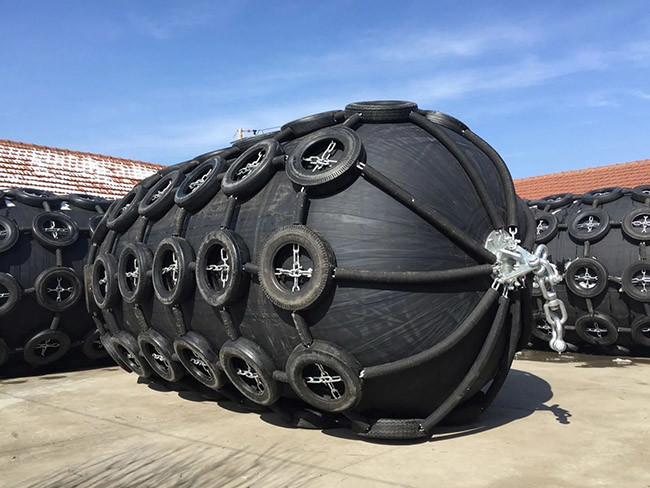 50kPa Pneumatic Rubber Fender ISO17357-1:2014 Specifications BV Certificate