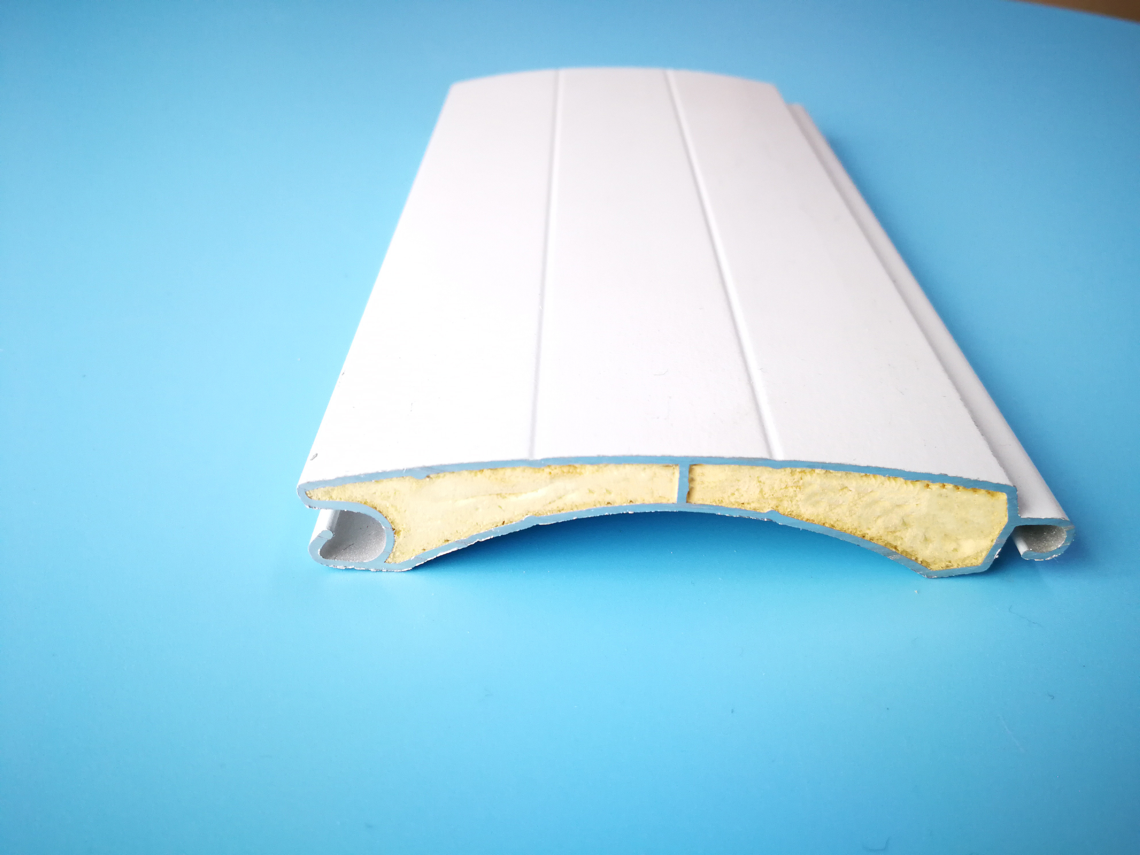 Insulated Aluminium Roller Shutter Profiles PU Foaming 77mm
