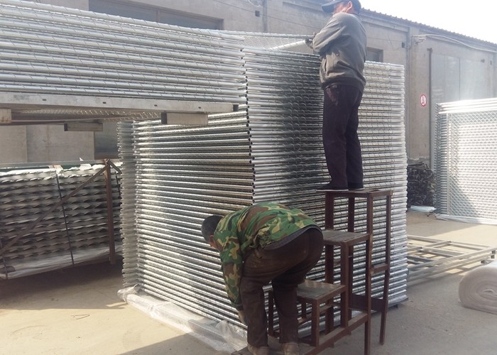 temporary chain link fence panels 