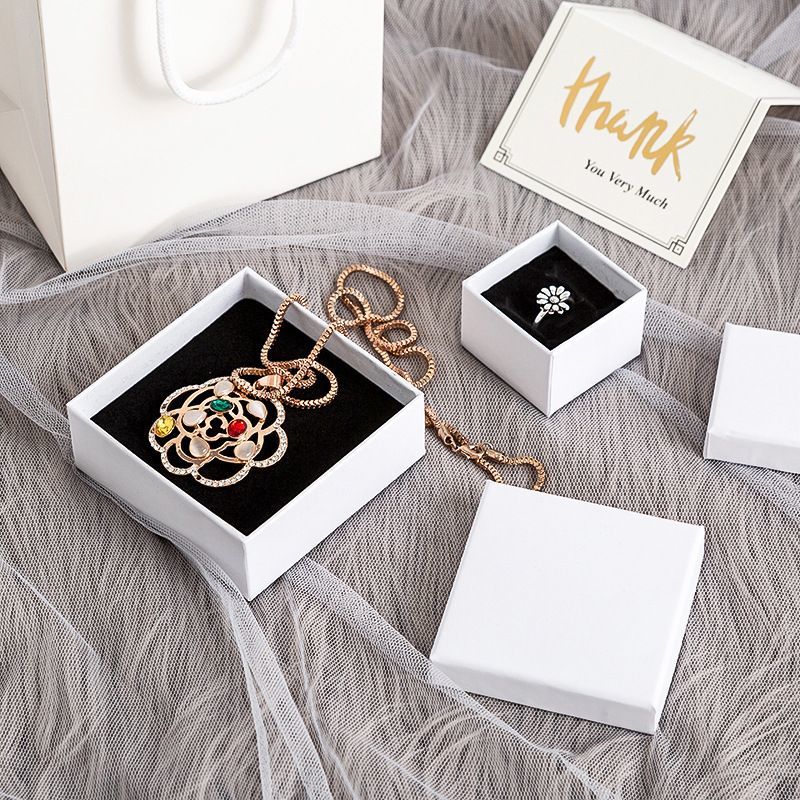 Deluxe Style Rigid Black Cardboard Necklace Packaging Paper Box