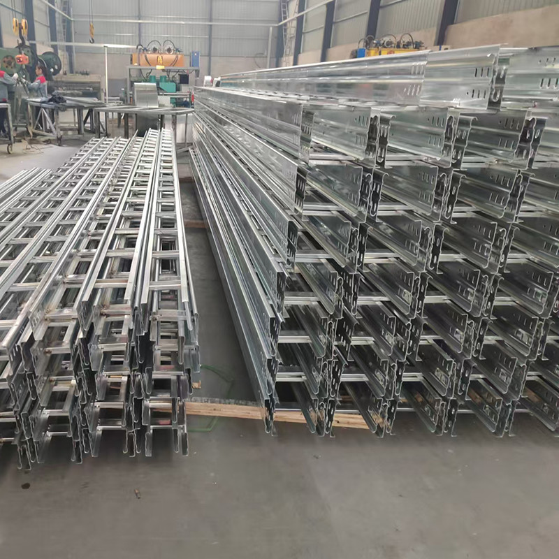 Indoor Outdoor Ladder Type Cable Tray Trough With High Flexibility And Galvanized Protective Coating