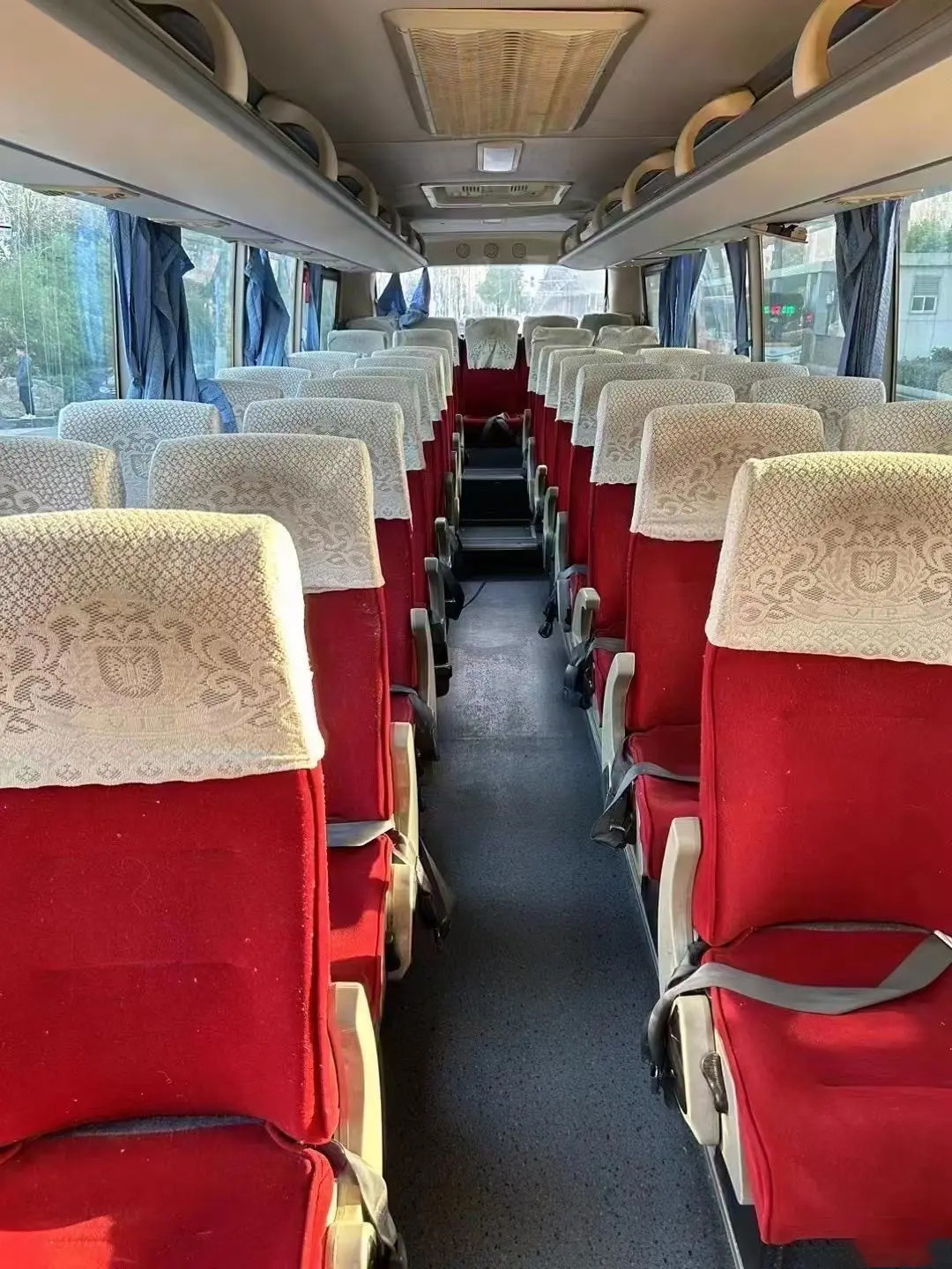 41 Seats Good Air Conditioning, Rear Diesel Engine, Luxury And Comfort Used Passenger Bus