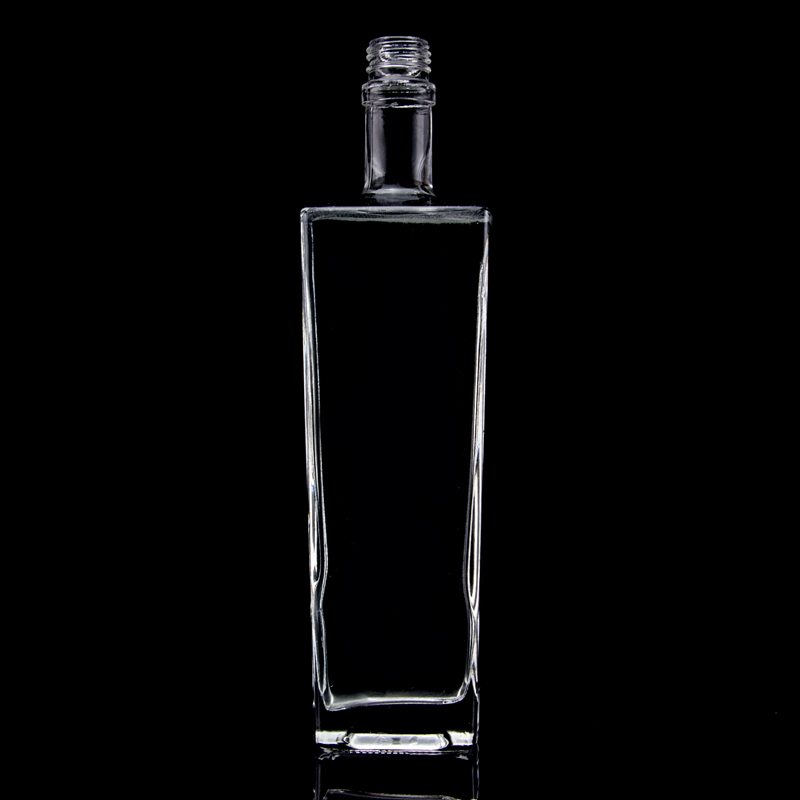 Clear or Customized Glass Bottle 250ml 500ml 700ml 750ml Square Glass Liquor Bottle
