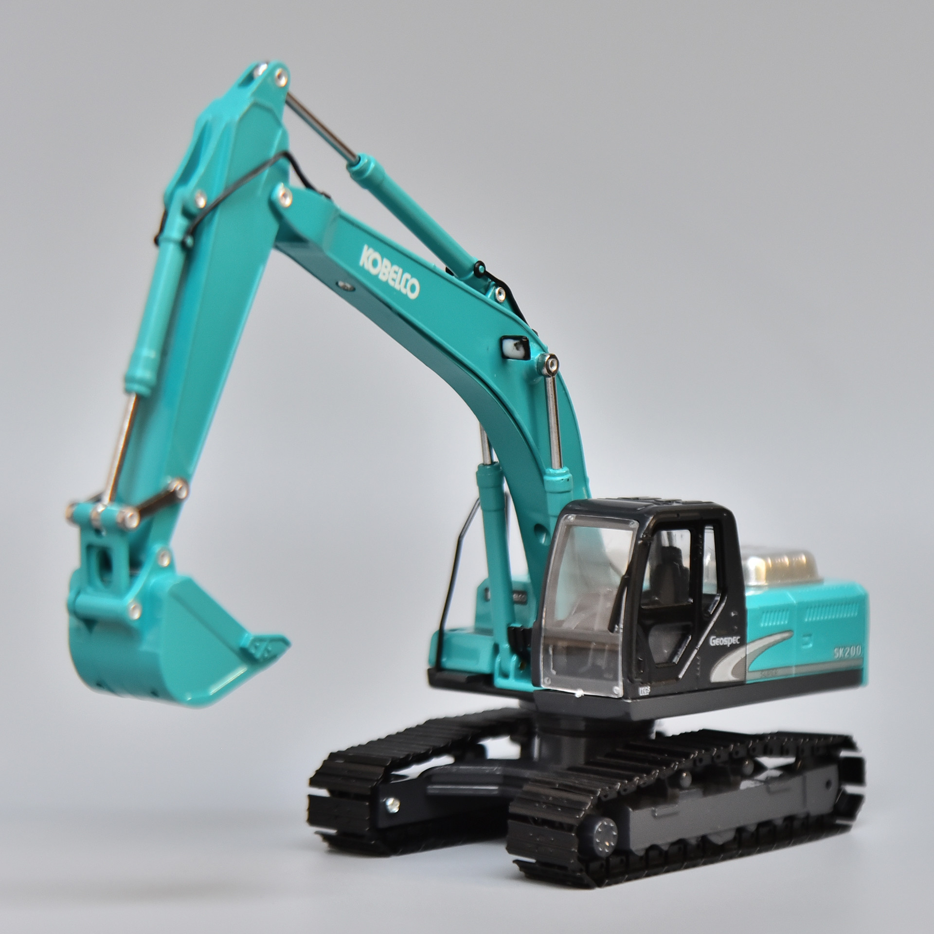 Excavator Model KOBELCO Original Simulation Metal Alloy Car Shinko SK200 Decoration Non-toys
