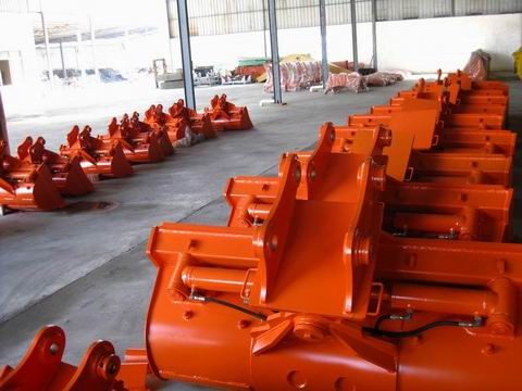 0.3CBM Black Kobelco Excavator Tilting Bucket With Two Excavator Hydraulic Cylinder For Slope Work