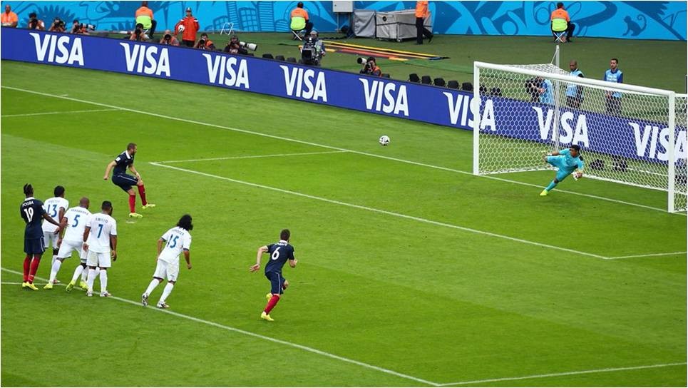 P10 Stadium Perimeter LED Display SMD 3535 Waterproof IP65 ISO 9001 Approved
