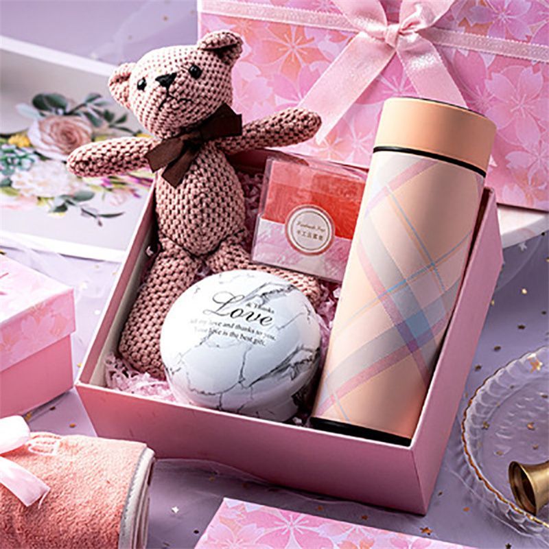 China Wholesales Foam Insert Paper Packaging Fashion Jewelry Box, Custom Logo Printed Cardboard Gift Box