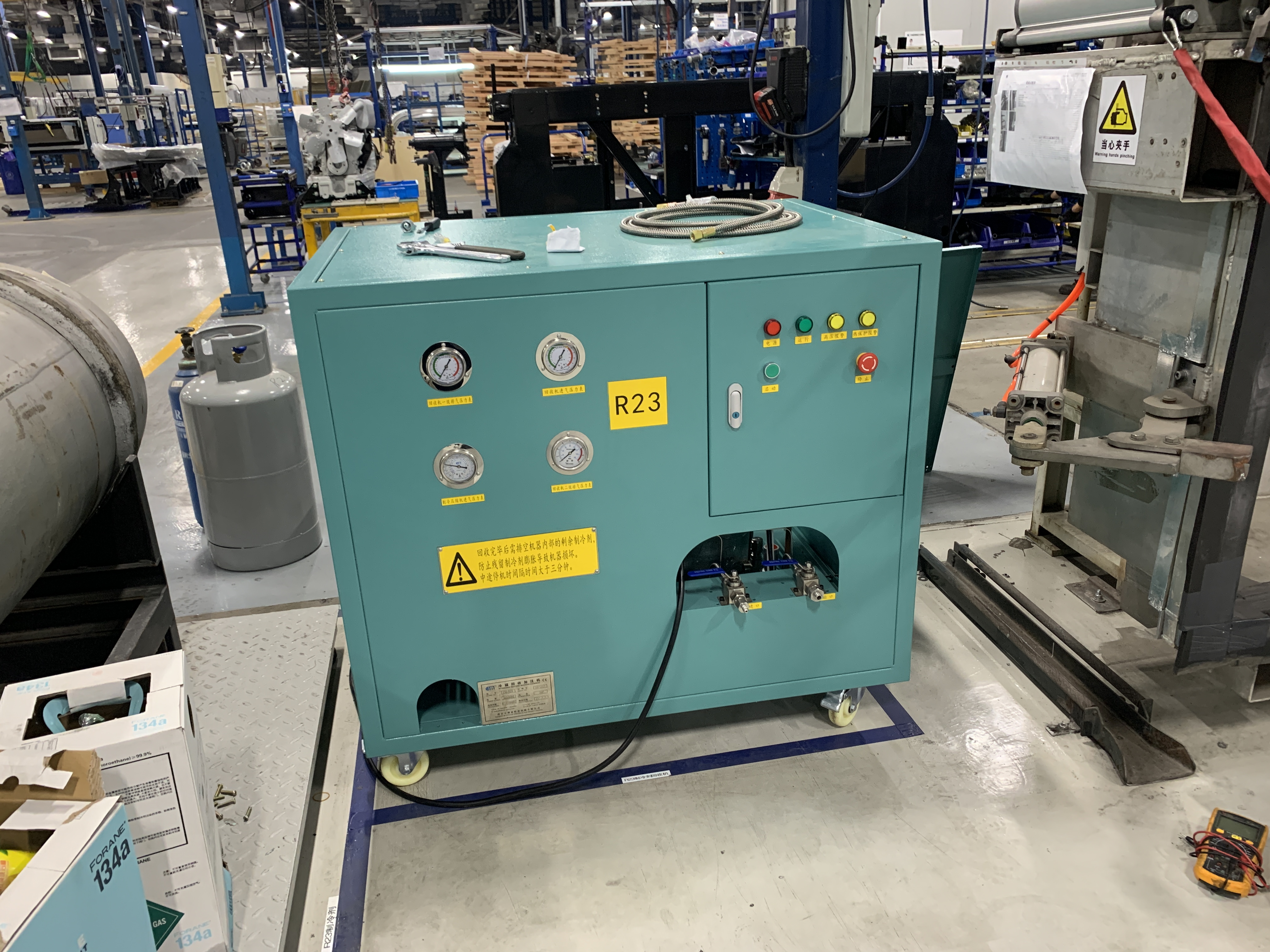 R13 R23 Recovery Refrigerant Ultra High Pressure Refrigerant Charging Machine