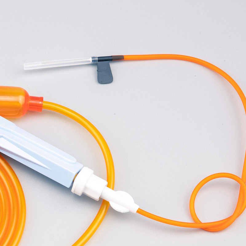 Disposable automatic liquid stop precision filter and light proof infusion set