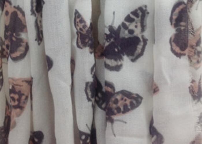 China manufactuer buttlefly print scarf 100% Acrylic 82*200cm shawl hijab online wholesale exporter