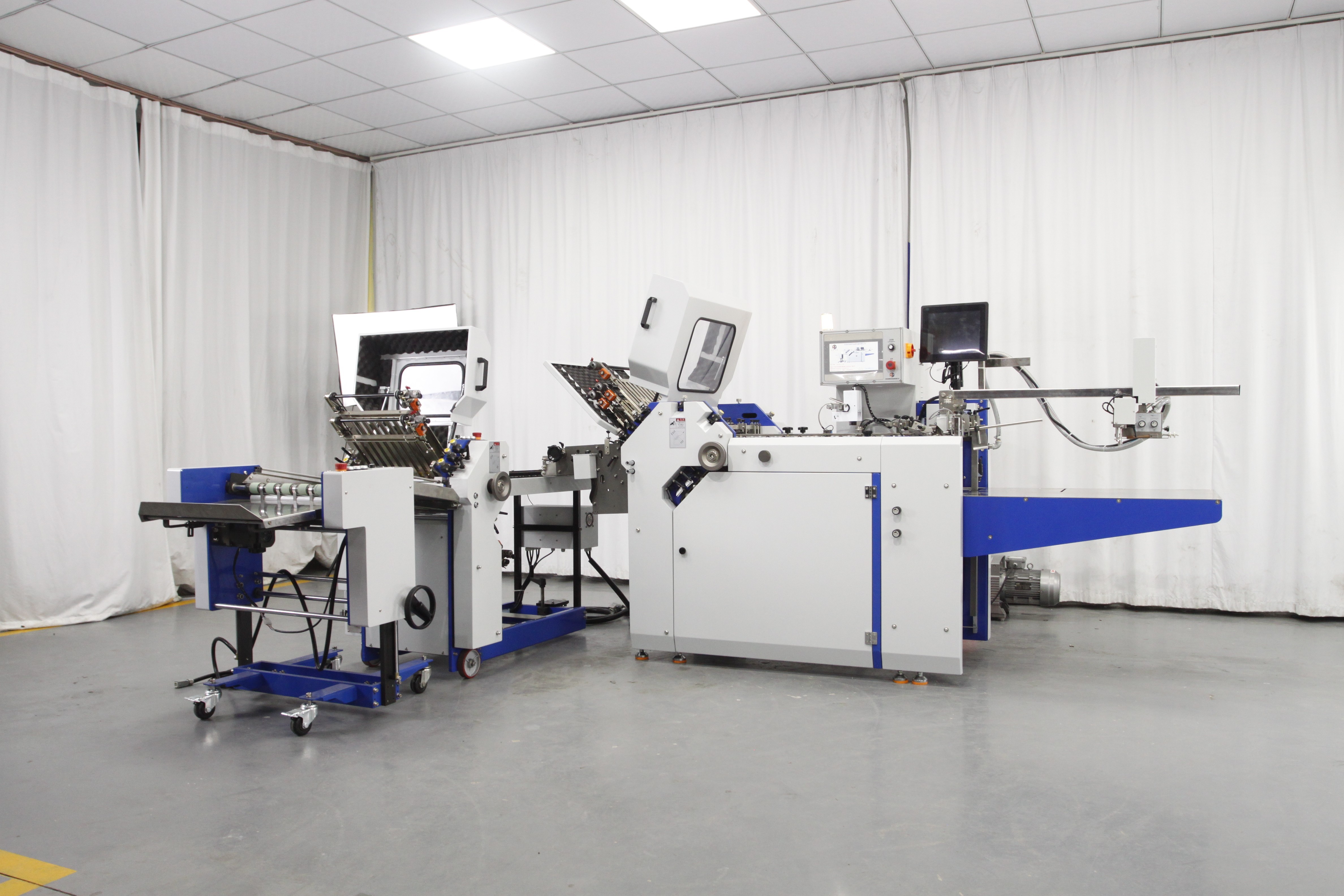 AOQI Paper Processing Folding Machine Pharmaceutical Outsert Leaflet System