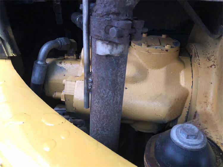Made in Japan Used CAT 304 Mini Excavator in Shanghai and Original Hydraulic Pump