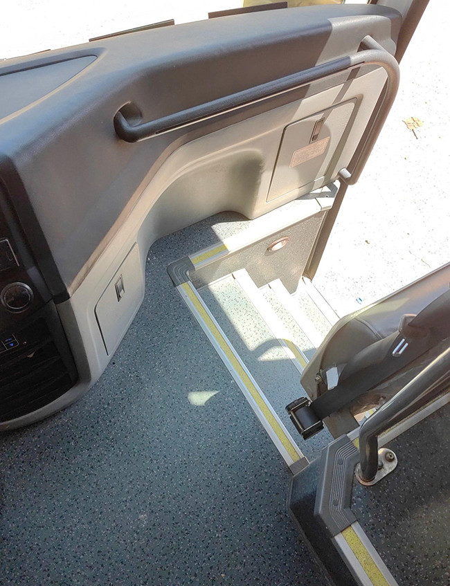 Emission Euro Used Passenger Bus Second Hand Coach 5250mm