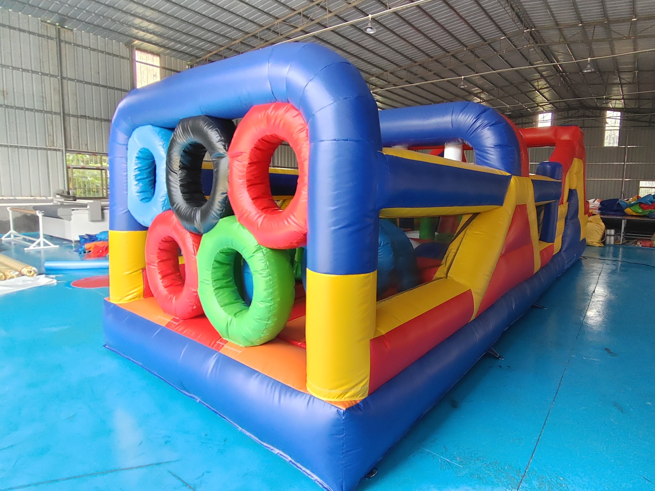 Commercial Grade PVC Tarpaulin Giant Inflatable Obstacle Courses Inflatable Fun City For Outdoor
