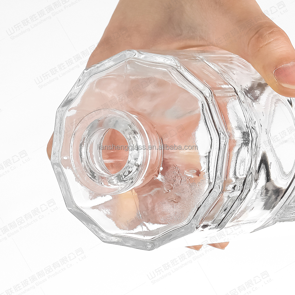 Clear Glass Wine Bottles with Hot Stamping Surface from Glass Bottle Factor