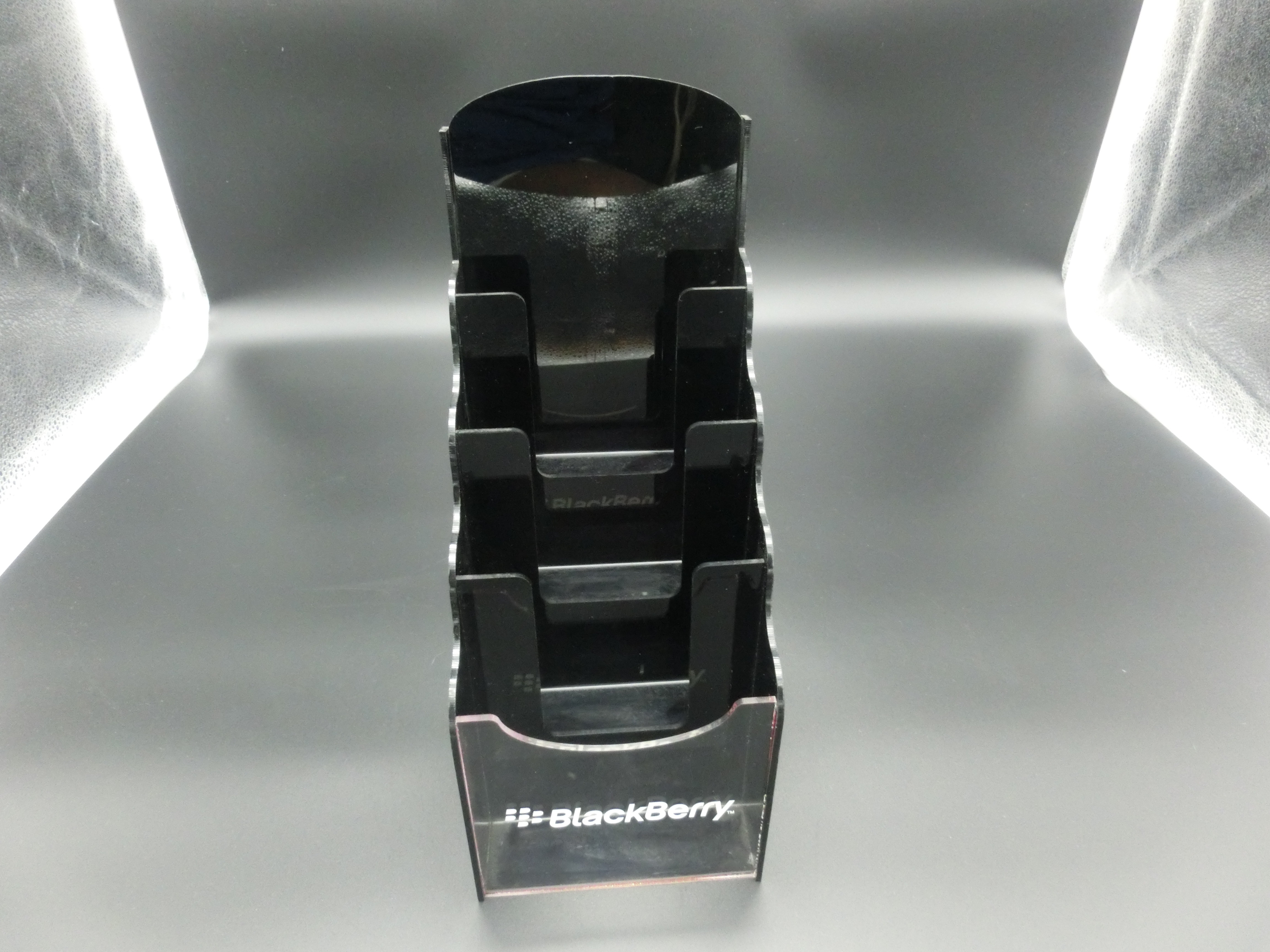 Acrylic Brochure Holder W/ 3 Pockets Desktop Lucite Leaflet Stand Counter Flyer Display