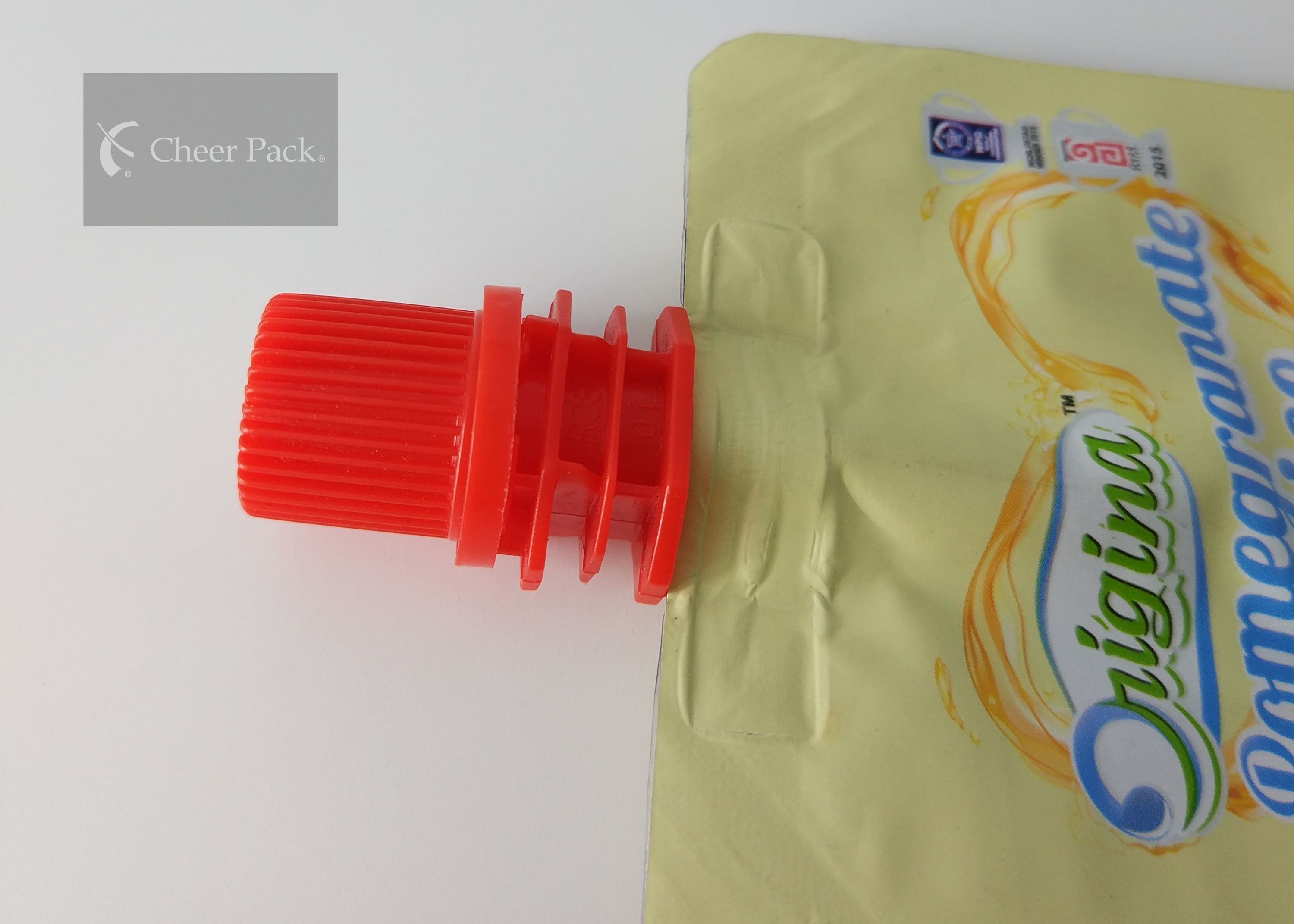 PE Material 8.6mm Flip Spout Cap For Beverage Pouch Packing , Professinal Customized